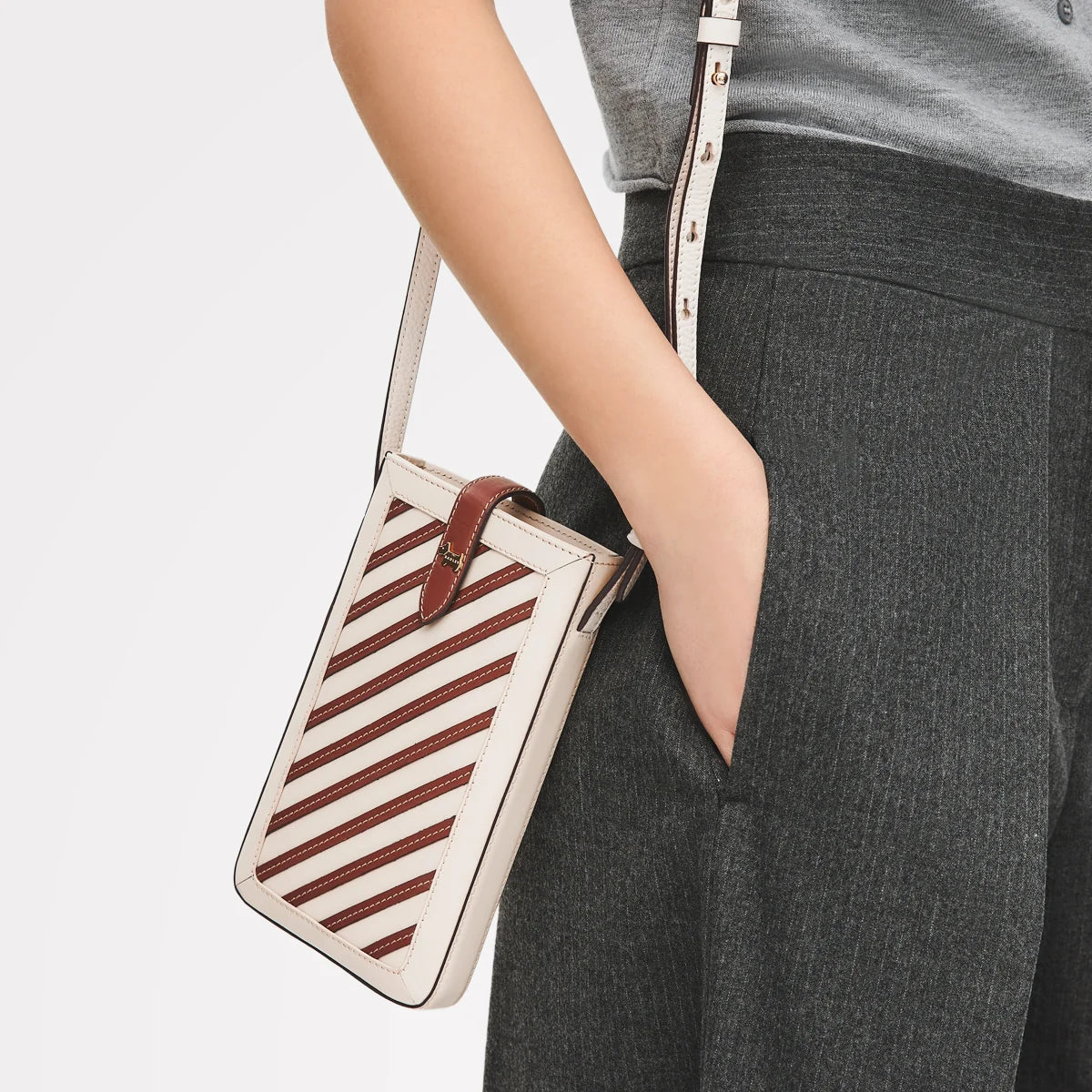 Radley Willis Street - Medium Phone Cross Body Bag - Salt (NWT)